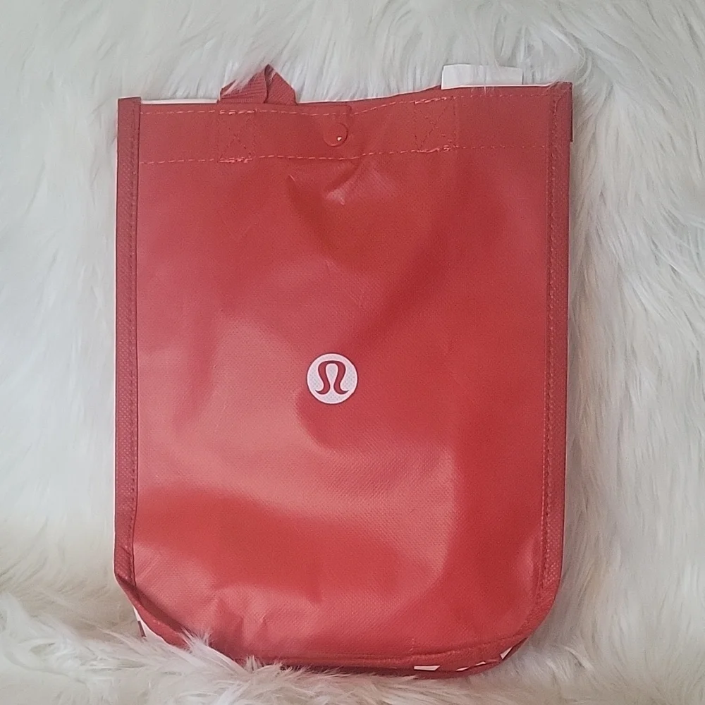 lululemon athletica Red and White Tote Bag Set